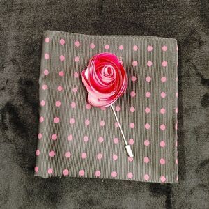 MEN'S FASHION  LAPEL FLOWER WITH HANDMADE STICK PIN WITH COORDINATING HANKY.